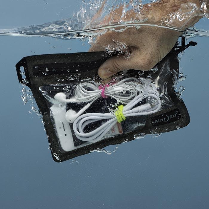 Waterproof Pocket.